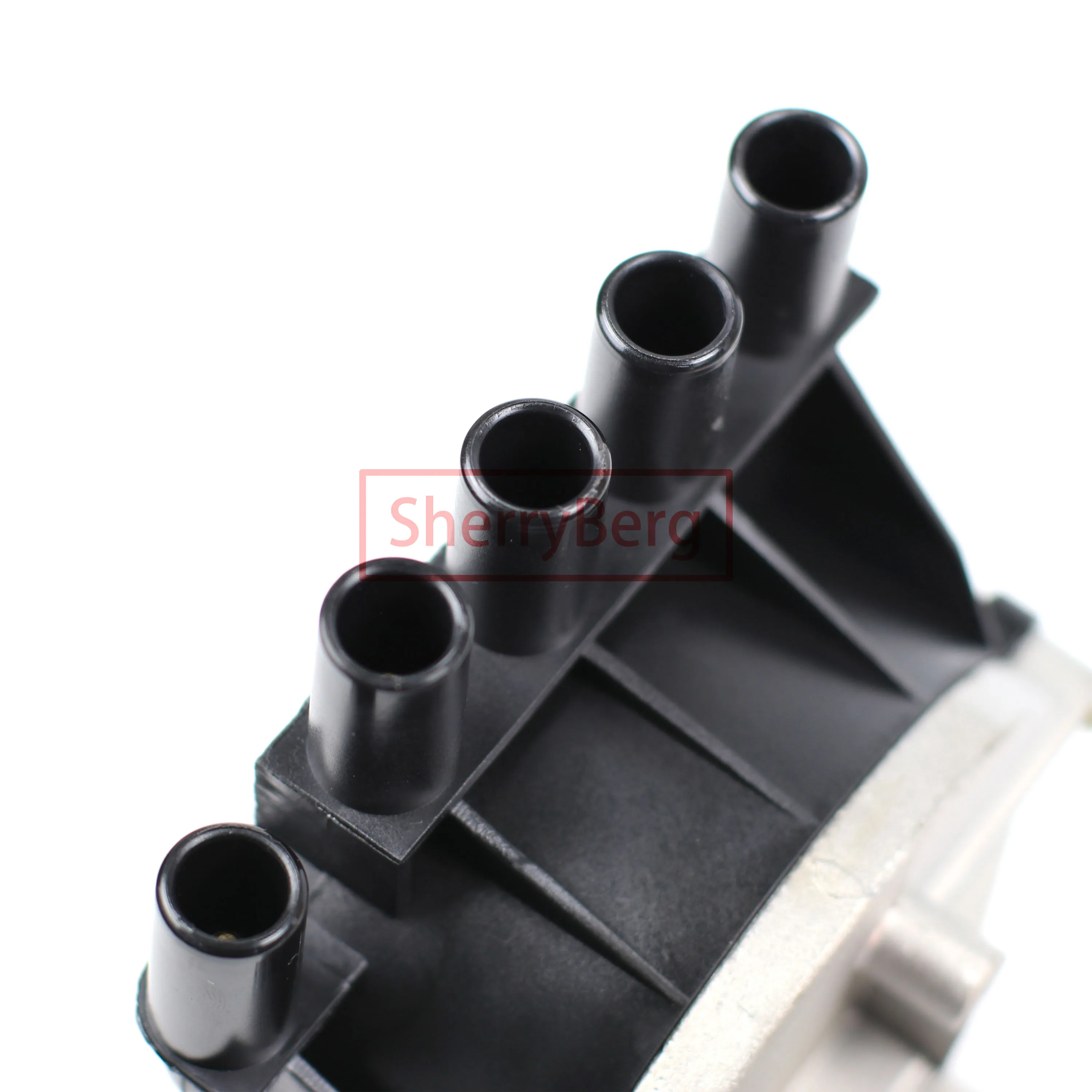 Ignition Distributor for Chevrolet GMC Vortec V8 5.0L 5.7L 7.4L 12570425 93441558, 01104079, 01104051 CZ20008,84