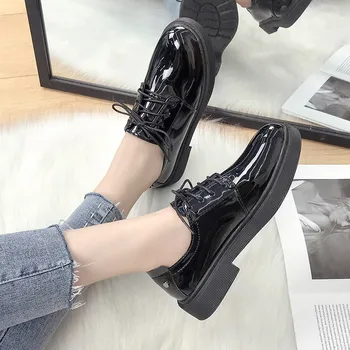 

2019 New Solid Black Patent Leather Oxfords Female Sneakers Women Shoes Loafers Flats Platform Shoes Woman Lace Up Ladies Shoes