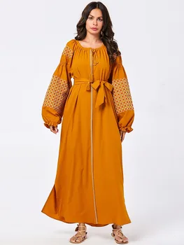 

2019 Muslim new demure and comfortable Arab plus-size dress yellow geometric embroidered belt Muslim dress