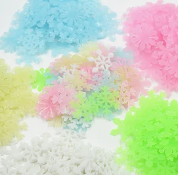 

50Pcs Window Decorations Kids Bedroom Fluorescent Glow In The Dark Snowflake Luminous Star Wall Stickers Christmas Gifts