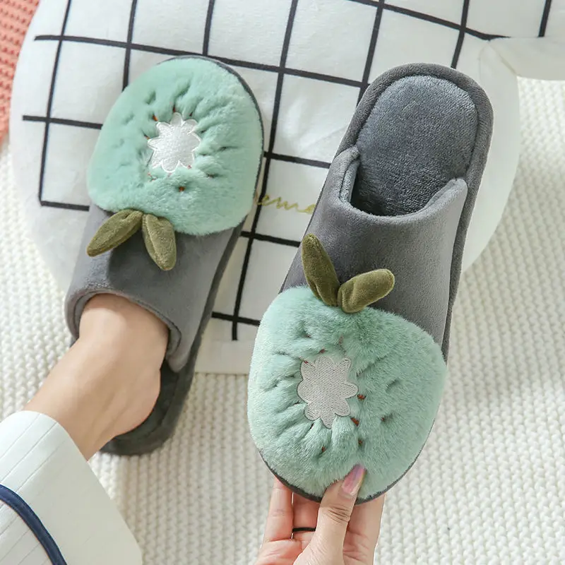 

Lady funny designer slippers fur slides girls cute style 2020 fashion flat indoor shoes women slippers