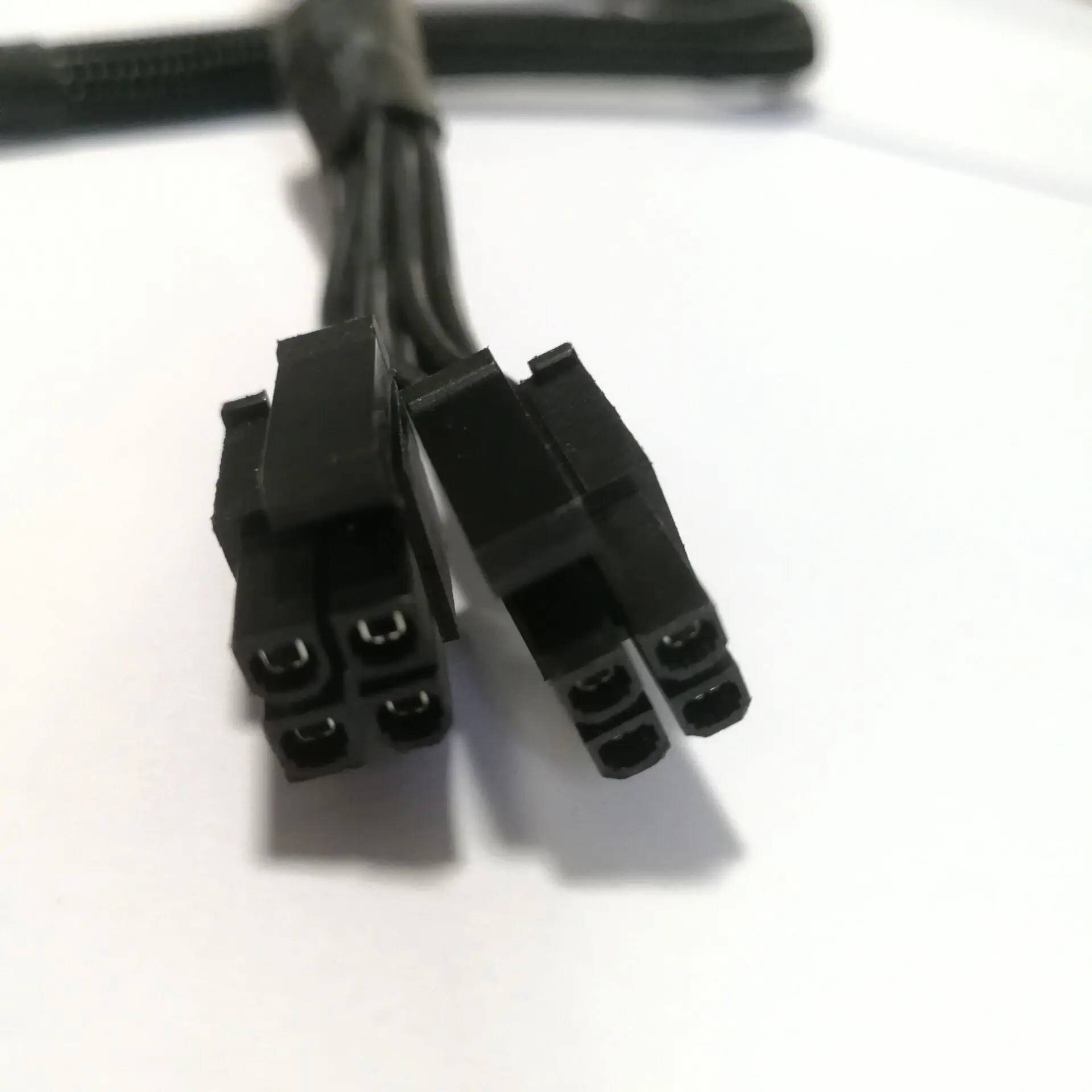 Cabos de computador e conectores