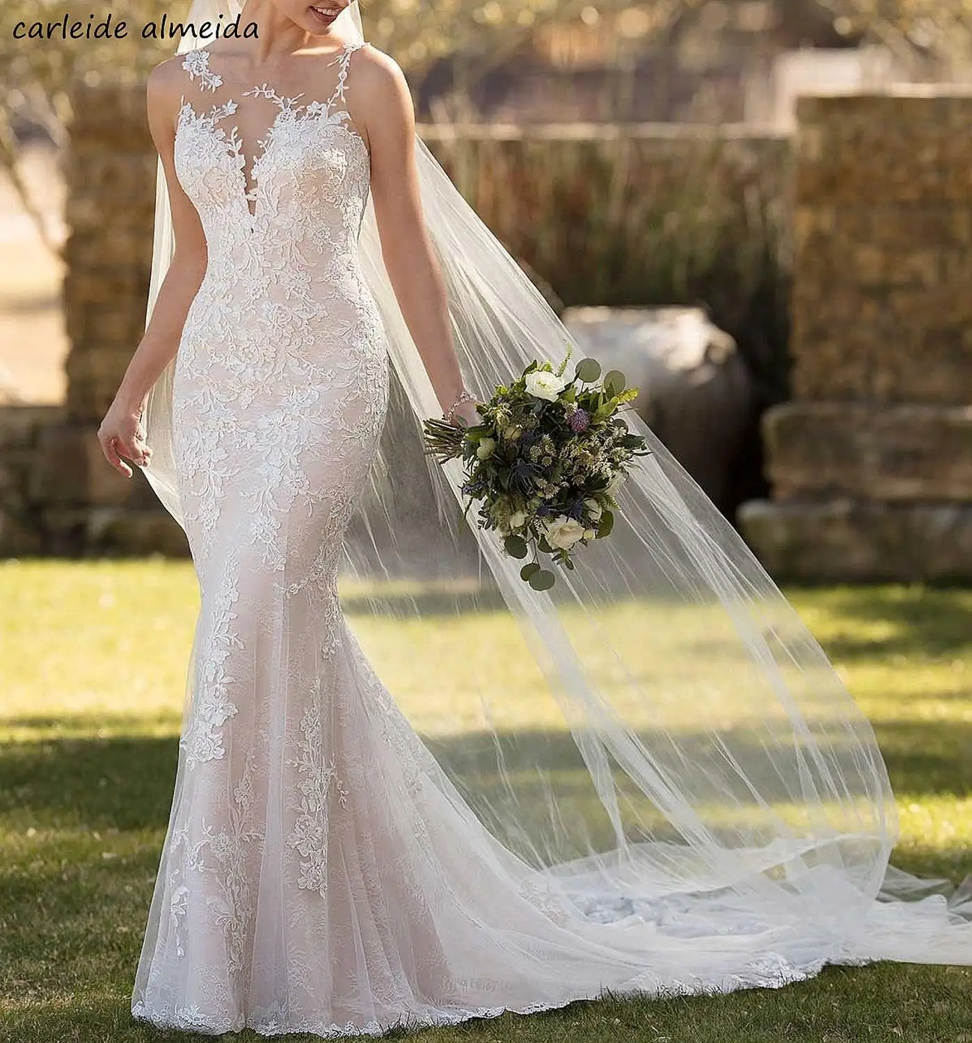 

Robe de mariee Sexy Backless Mermaid Lace Wedding Dress with Unique Lace Appliques Cheap Wedding Gowns