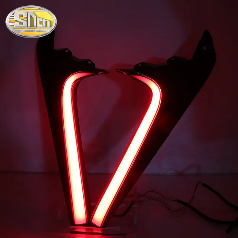 2PCS Rear Pillar Light For Toyota RAV4 2019 2020 Car LED Rear Running Light Bumper Brake Light Dynamic Turn Signal Reflector