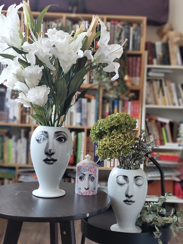 

Decorative Home Decor Flower Pot European Ceramic Decorative Storage Tank for Large Double-sided Pattern Vase Fornasetti Vase