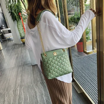 

Summer Women's Bags Texture Rivet ling ge Chain Bag PU Leather Women's Messenger Bucket Bag