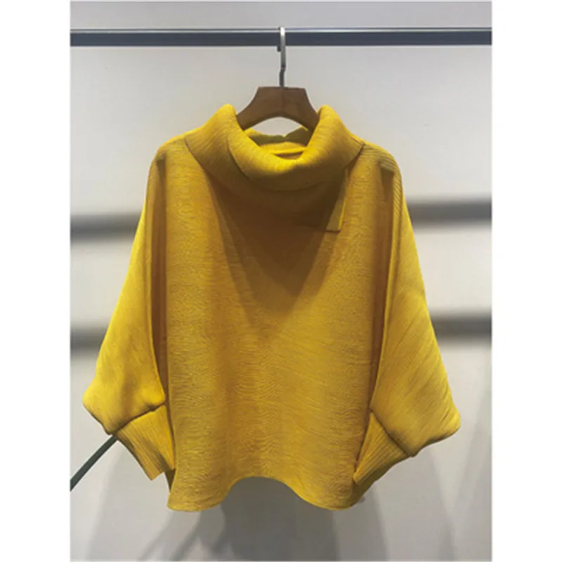 Miyake folds fashion temperament lapel bat sleeve solid color shirt loose and thin Western style all-match age reduction female