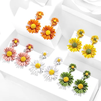 

Candy Color Daisy Stud Earrings For Women Jewelry Sweet Romantic Petal Yellow White Pink Green Korean Holiday Earrings Jewelry