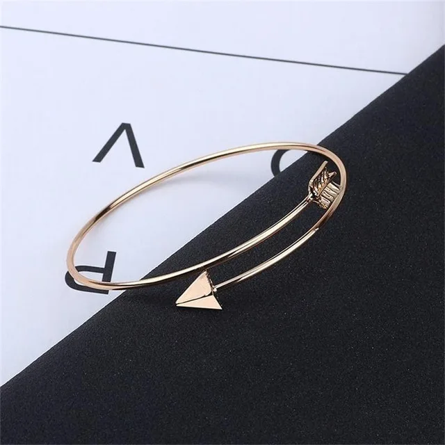 Trendy-Simple-Arrow-Couple-Bracelet-Silver-Gold-Color-Triangle-Charm-Bracelets-For-Women-Open-Bangle-Jewelry.jpg_640x640 (1)