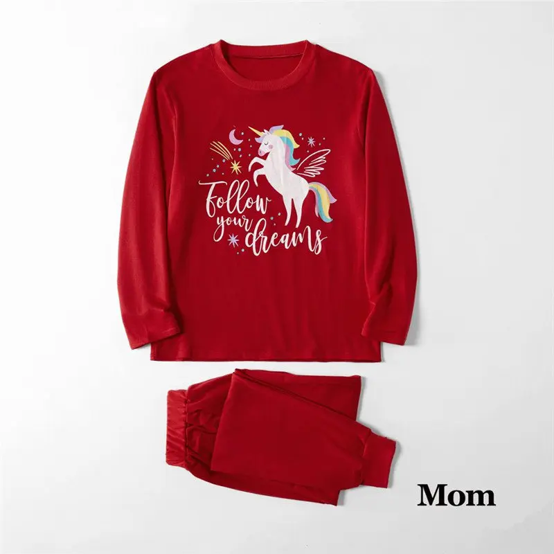 Семейные рождественские пижамы; сезон осень; милый пижамный комплект с рисунком единорога; Рождественская одежда для мамы и детей; одежда для сна в семейном стиле; C0655
