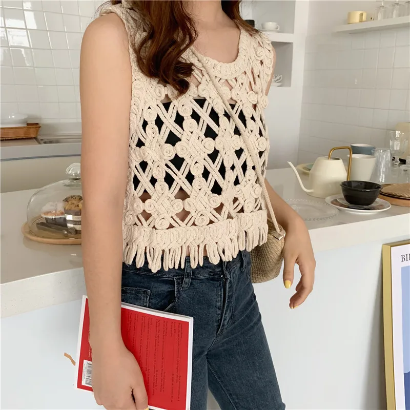 

Korean Fashion Summer Women Bohemian Crochet Hollow Knit Apricot Vest Sexy Short Fringed Sleeveless Solid Color Vest Sweet Cute