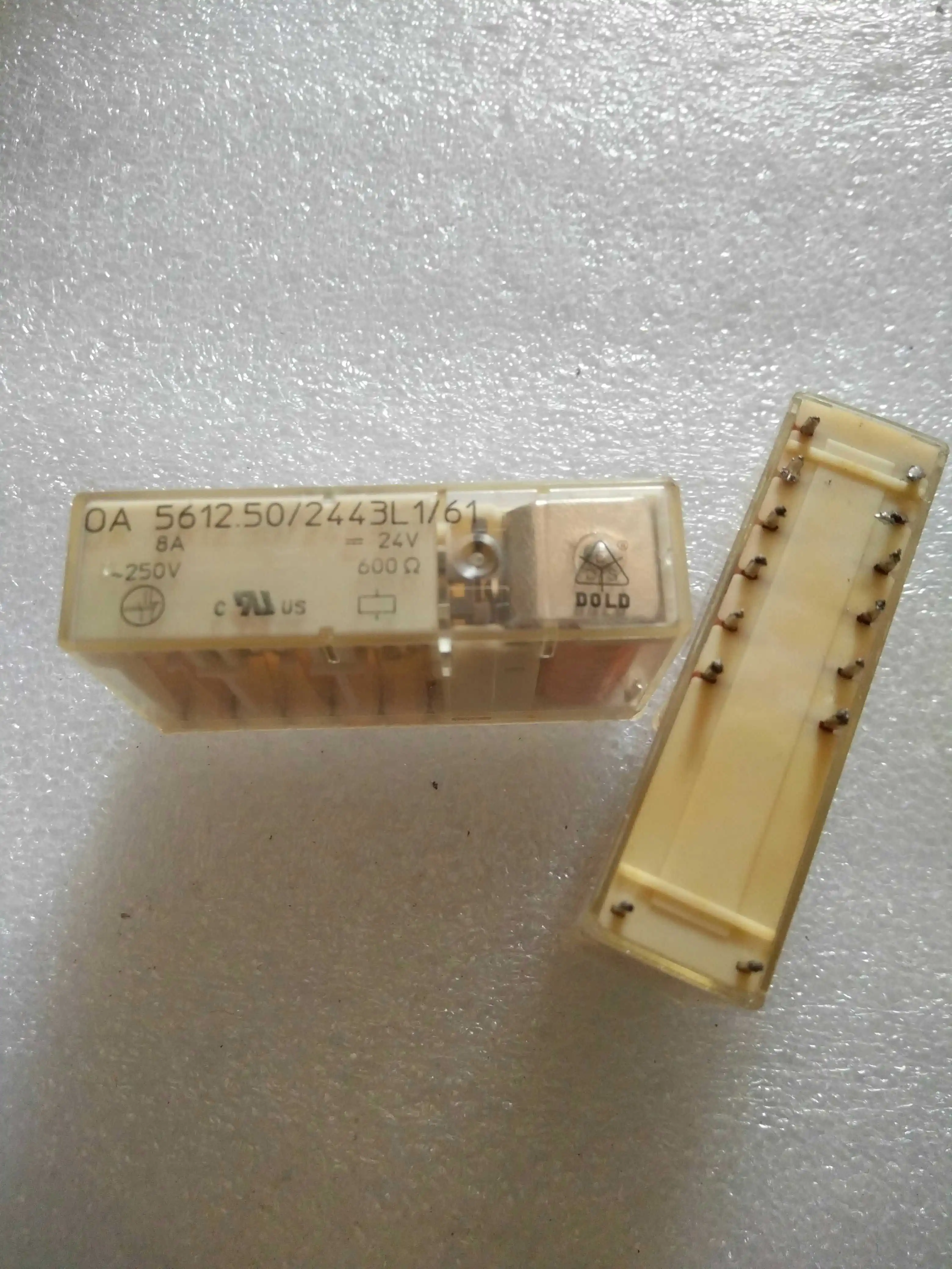 

Free Shipping 10PCS/LOT OA 5612.50/2443L1/61 24V Germany Safety Relay