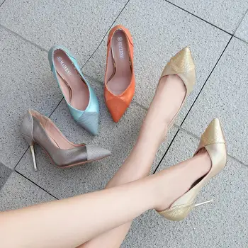 

2020 New Stitching Color Pointed-Toe V Mouth Shoes Metal Stiletto Nightclub Large Size Shoes Sexy Summer Shoes
