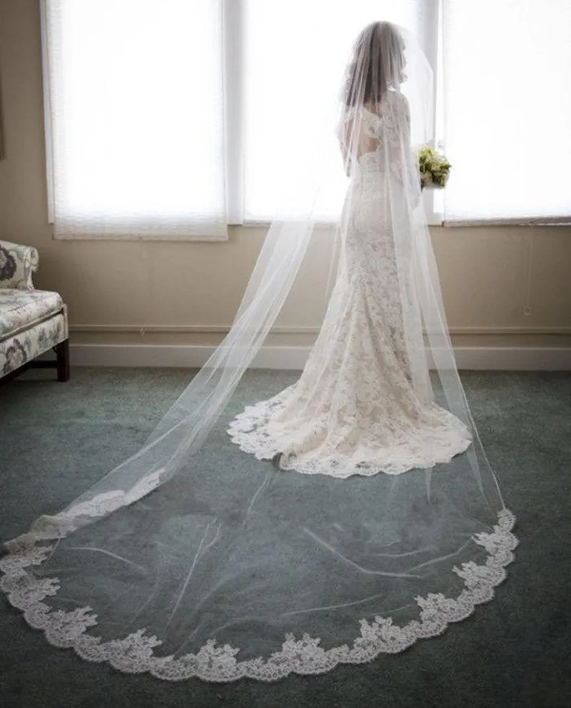 3*1.5M Women Wedding Veils Long One Layer With Comb Bridal Party Veil Sequins Lace Appliqued 3*1.5M Women Wedding Veils Long One Layer With Comb Bridal Party Veil Sequins Lace Appliqued