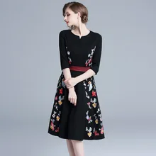 Осеннее Новое Стильное платье Ozhouzhan большого размера приталенное черное платье контрастного цвета с v-образным вырезом и вышивкой