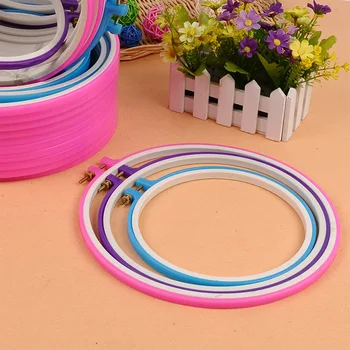 

1pc Random color Cross Stitch Circle Set DIY Craft Machine Embroidery Hoops Round Loop Hand Cross Adjustable Plastic Hoop Ring