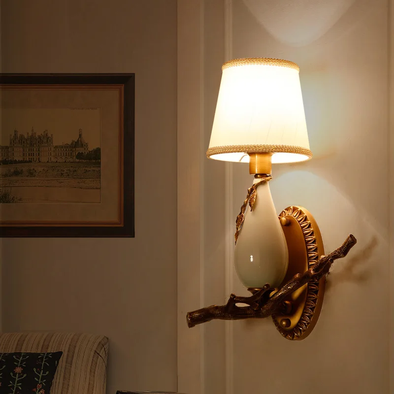 Освещение в стиле лофт промышленный декор деревянный коридор проход спальня