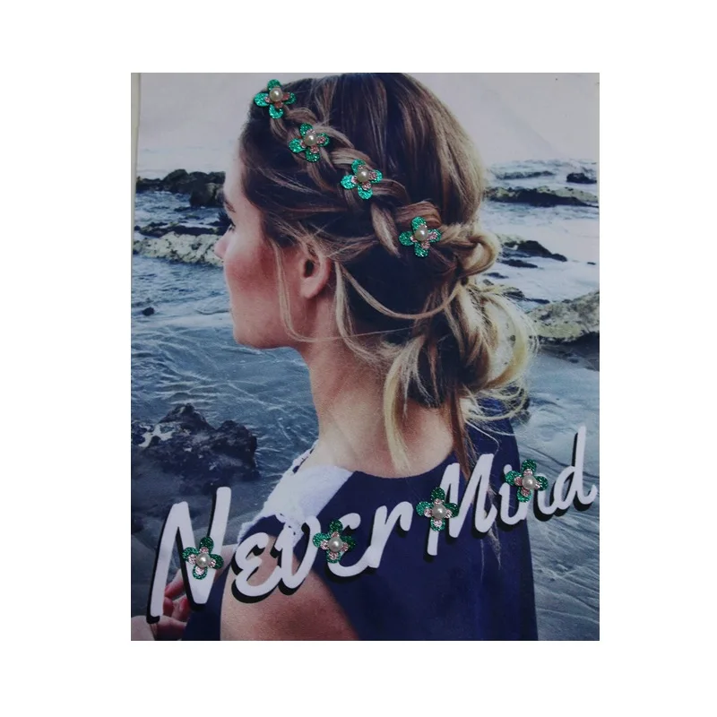 Печать ткани красоты с взрывоопасными блестками и украшение бисером свитера