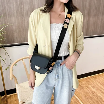

Fashion Solid Color Saddle Crossbody Bags Women Casual Flower Decor Small Cute Purse PU Leather Casual Shoulder Pouch