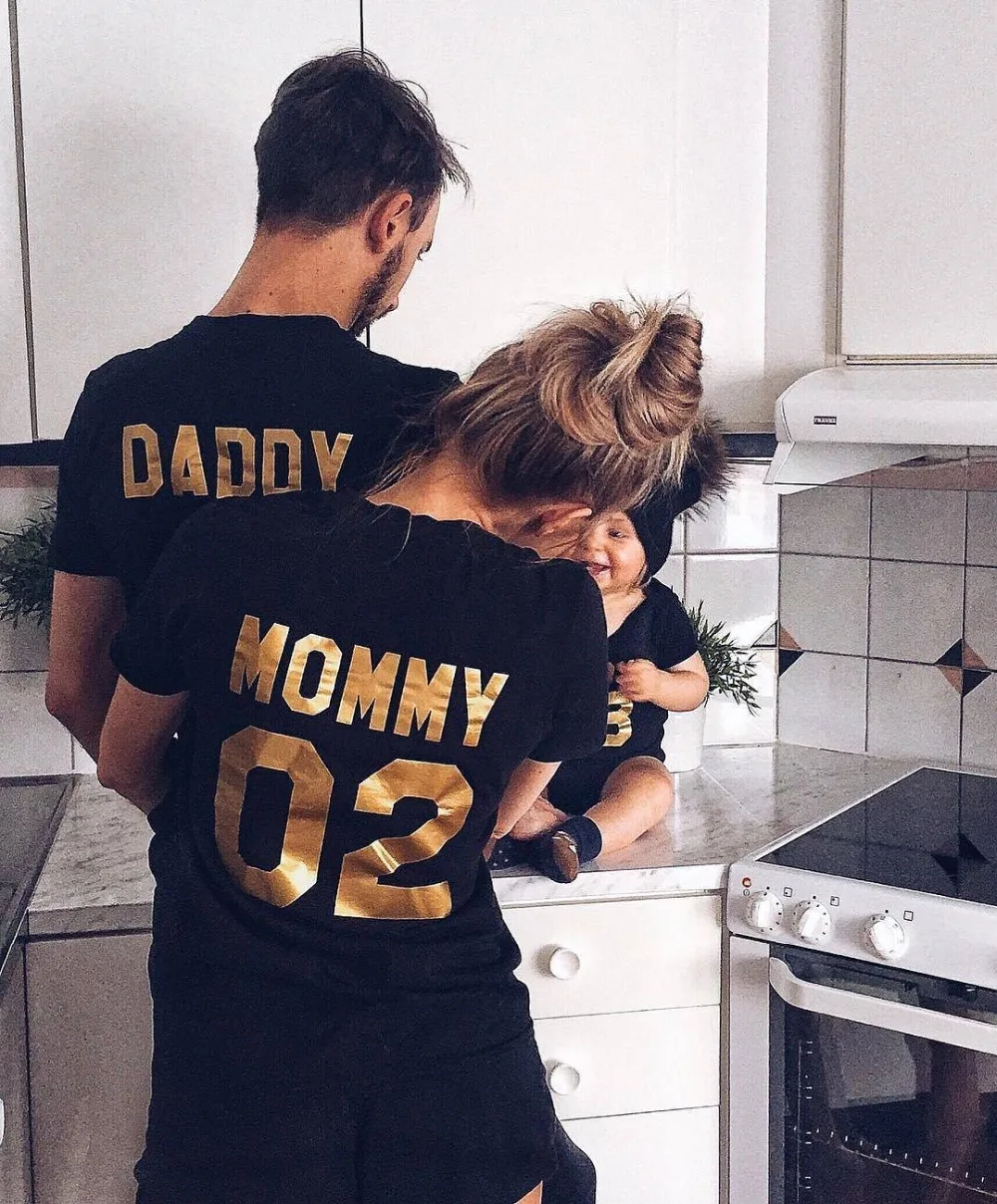 Ropa a juego para la familia, Camiseta de algodón con aspecto familiar, camisetas con estampado de letras divertidas de papá mamá chico y bebé, Tops con números para verano