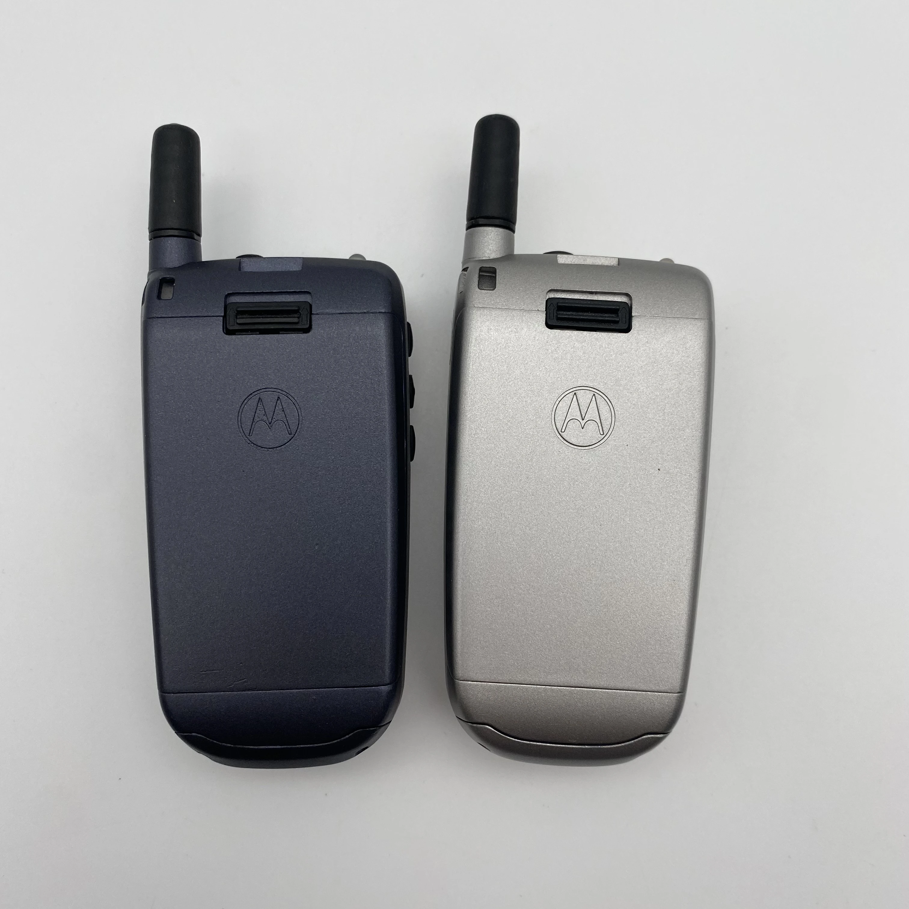 Motorola v8088 Refurbished-Original unlocked 8088  Mobile Phone GSM 900 / 1800 One Year Warranty Free Shipping Old Phone iphone xr refurbished