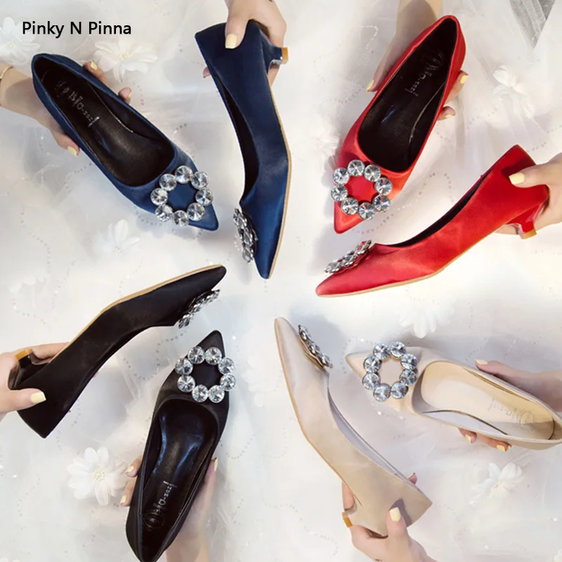 

2019 Spring WOMEN'S Shoes Red Silk And Satin Cloth Man-made Diamond Pointed Shallow Mouth Kitten Heels Wedding Shoes Women's Low