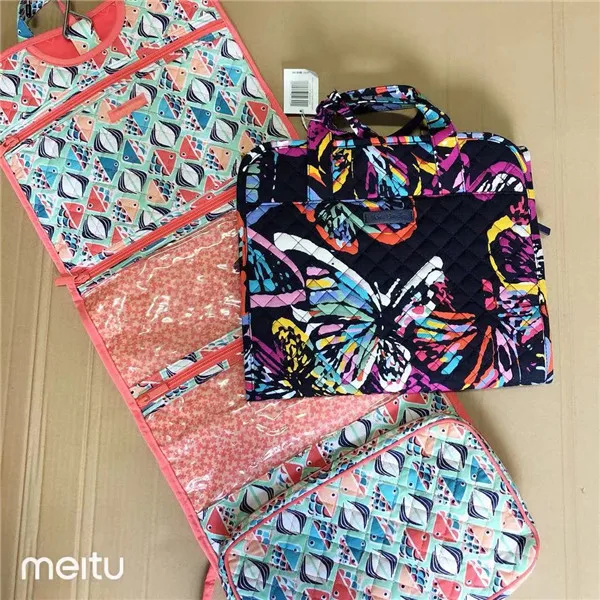

Iconic Hanging Travel Organizer
