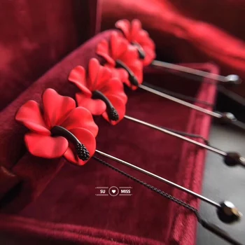 

Trendy Flower Women Dangle Earrings Red Color Spray Paint Asymmetrical Earrings For Women Drops Earrings New Year Christmas