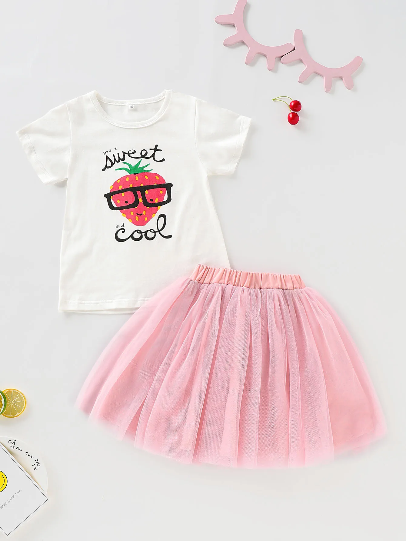 

Cute Strawberry Short Sleeve Mesh Dress Set Two-Piece Set