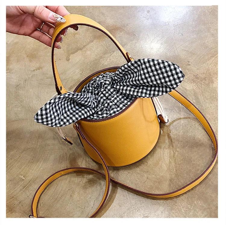 12786615361_1714377348