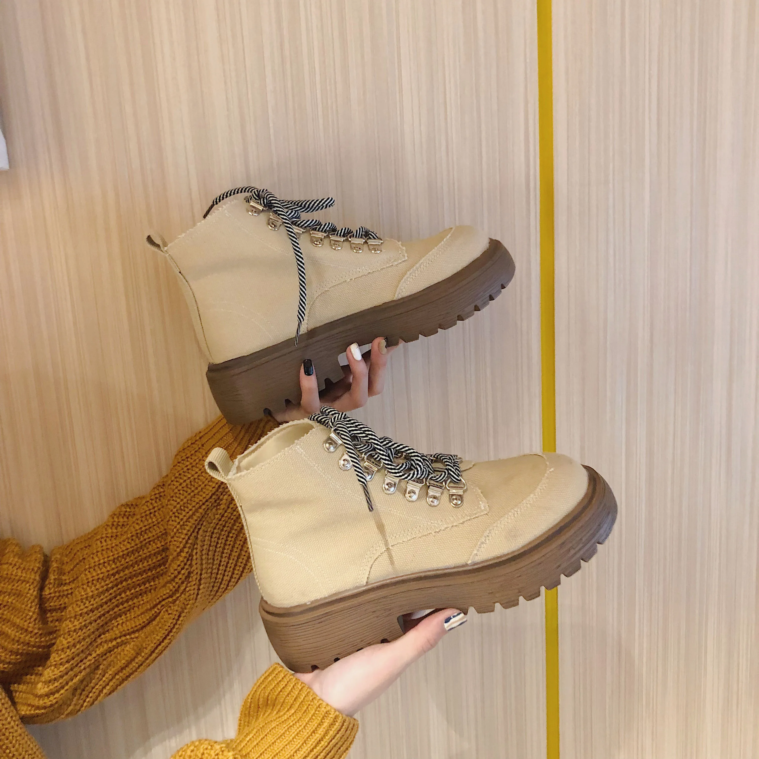 size 15 casual boots