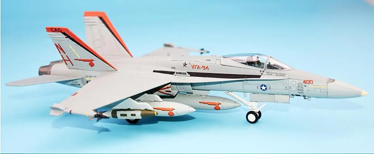 Хобби мастер Макдоннелл Дуглас F/A-18 1/72 литье под давлением модель самолета