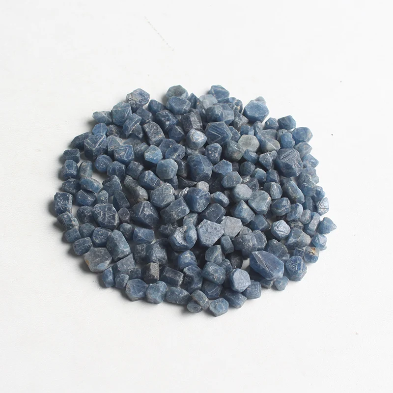 

NaturalCrystalGravelRoughStoneBlueCorundumOreDecorationHexagonalPrismSmallParticlesSpecimenStoneSeed Material Degaussing Healing