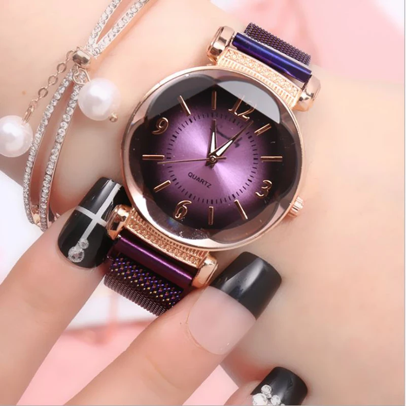 Fashion Women Watch Wild New Watch Milan Magnet Buckle Luxury Fashion Ladies Geometric Roman Numeral Quartz Movement Watch afbeelding