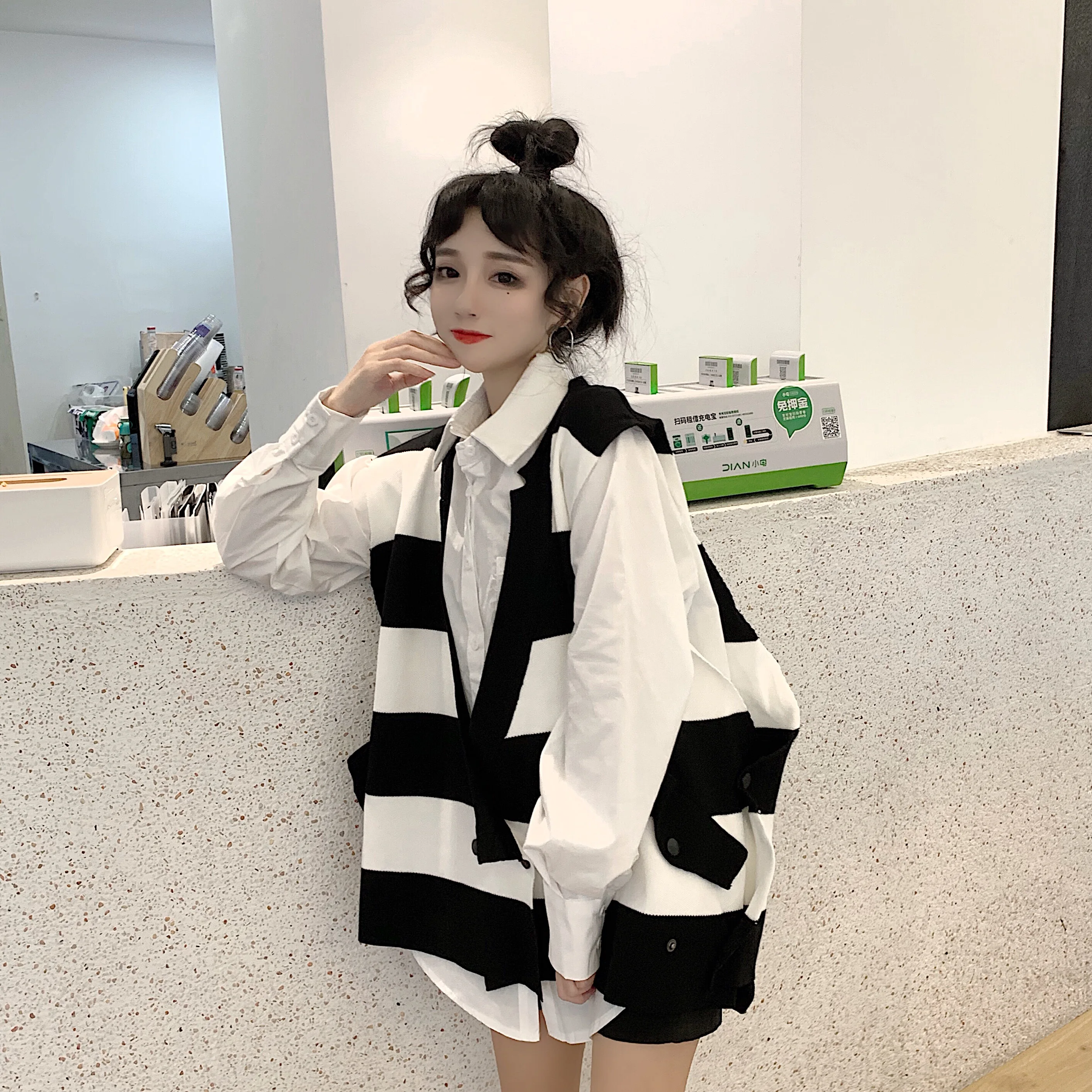 Harajuku Lazy Weater женская осенняя и зимняя одежда черно-белый полосатый свитер жилет добавить тонкие белые женские рубашки