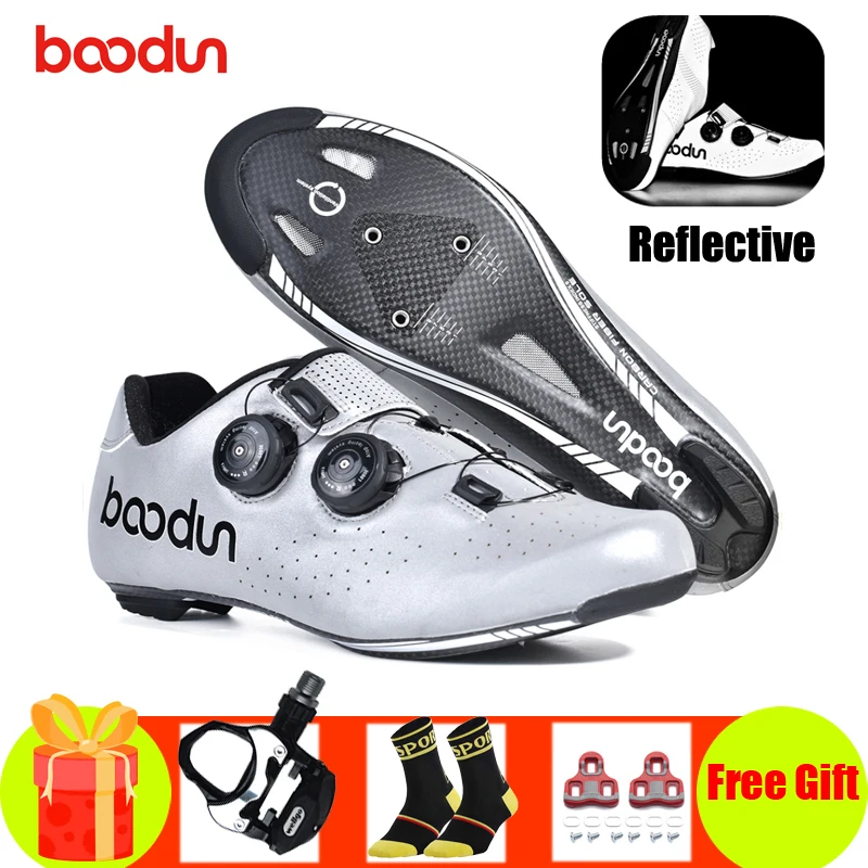 cycle shoes and pedals