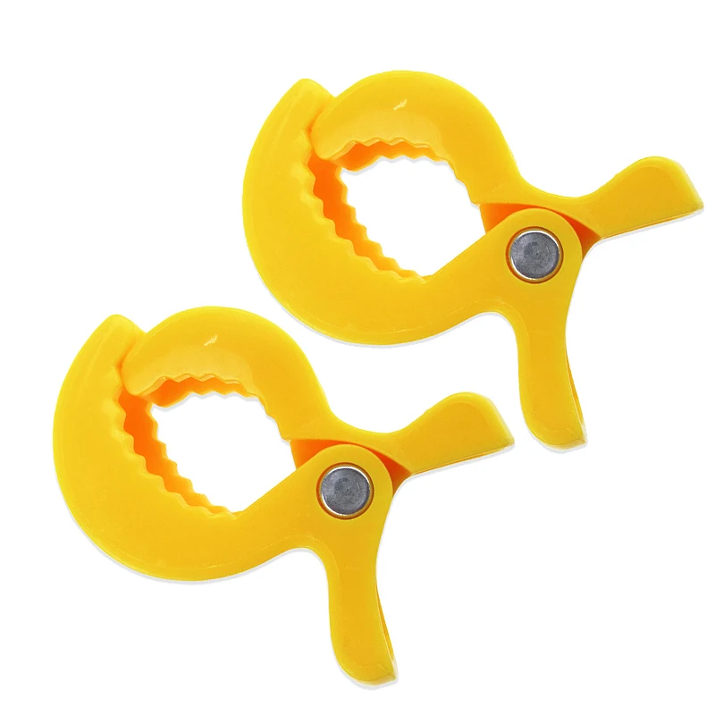 Yellow 2 шт./лот, цветные аксессуары для детских автокресел, пластиковая коляска, игрушечная коляска с зажимом, коляска с прищепкой к Крючку, покрывало, москитная сетка, зажимы - Цвет: Yellow