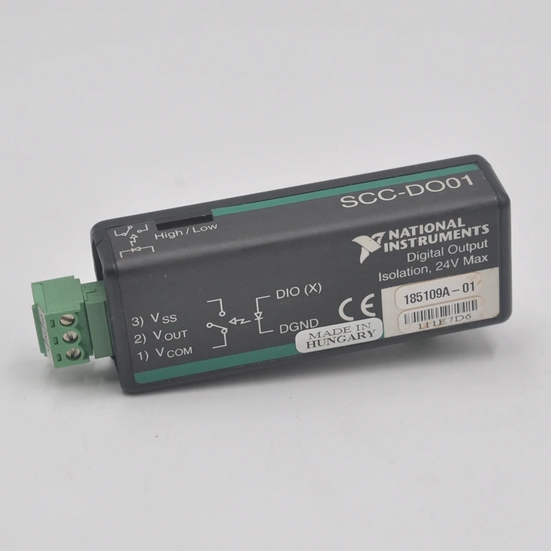 Национальные инструменты SCC-DO01 изолированный выход напряжения+ 10 в коммутация внешнего оборудования Оптическая изоляция выходной модуль