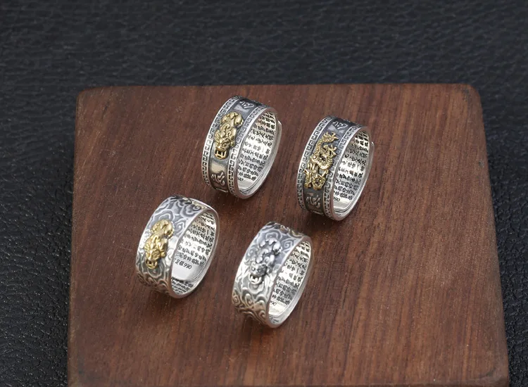 12383640264_2092824473