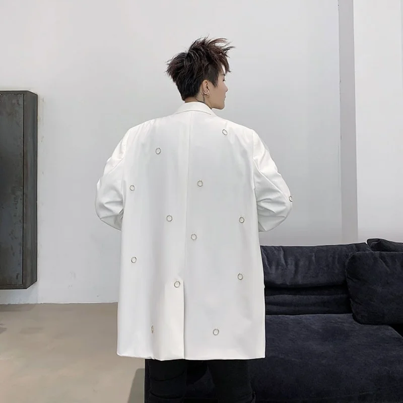 Рисунок 2 - Пиджак мужской свободного покроя на одной пуговице