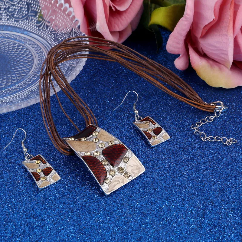 Комплект из колье и серёг с подвеской геометрической формы|necklace blue|jewelry necklace