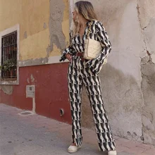 

Woman Vintage Green Geometric Print Shirt Suit 2021 Spring Elegant Female High Waisted Long Pants Suits Laides V Neck 2 Pcs Set