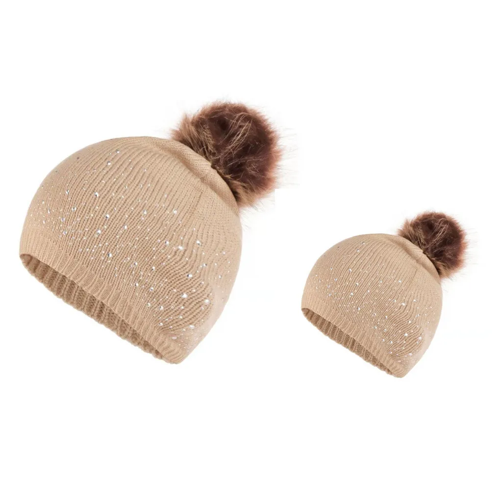 

2PC Fashion child's Hat Mom And Baby knitted hats warm fur pompom hat Wool Hemming Rhinestone hat female winter caps warm