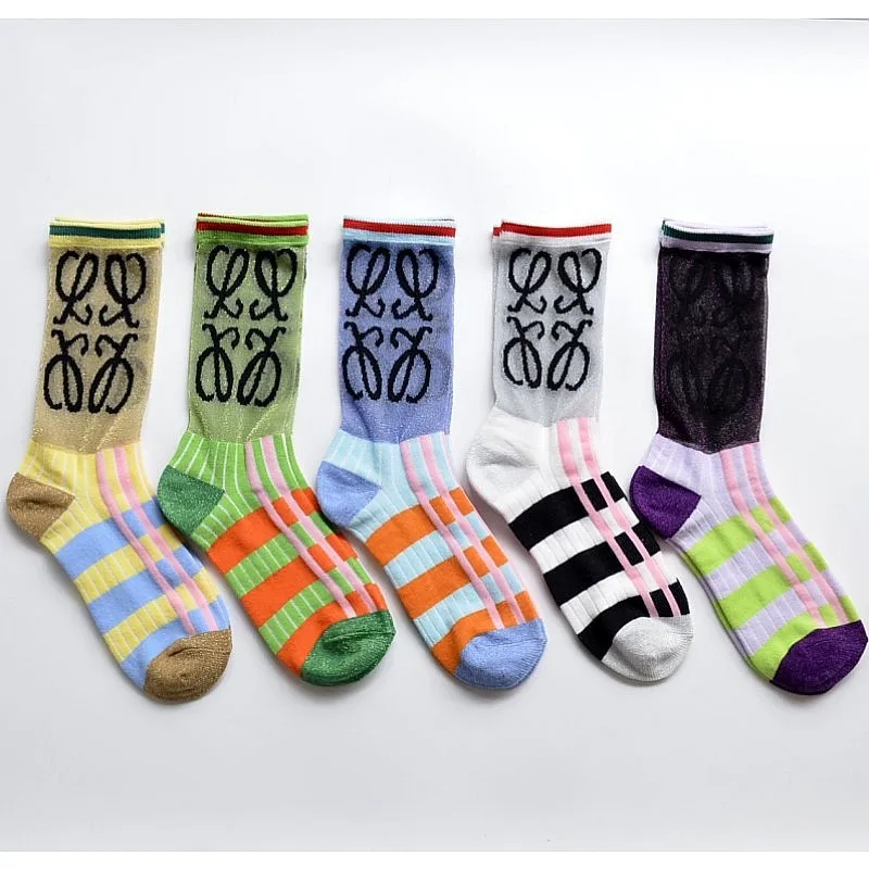 Тонкие шелковые летние носки без пятки в европейском и золотистом и серебряном стиле с вырезами и граффити женские носки красного цвета