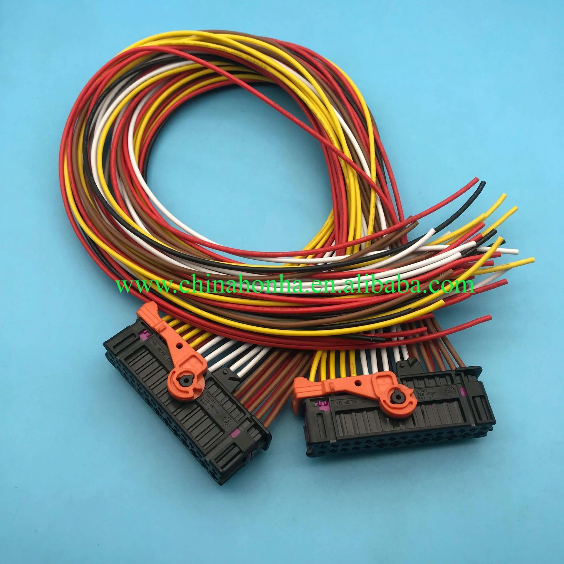 1 pcs with wire 1/2/5/10 шт защита от кражи Защитная сигнализация 28 контактный разъем 1K0 937 702C с 18 AWG 50 см или без провода - Название цвета: 1 pcs with wire