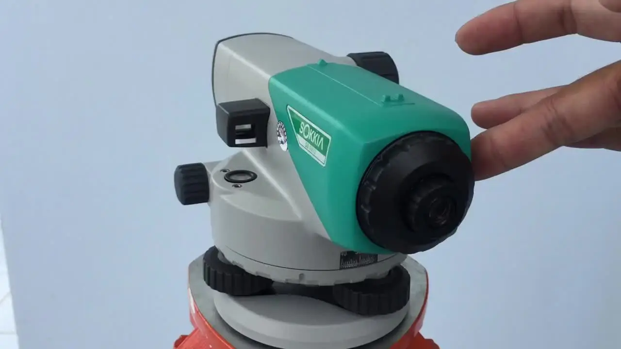 Automatic Optical Level Surveying Equipment Sokkia B30 28X Auto Level