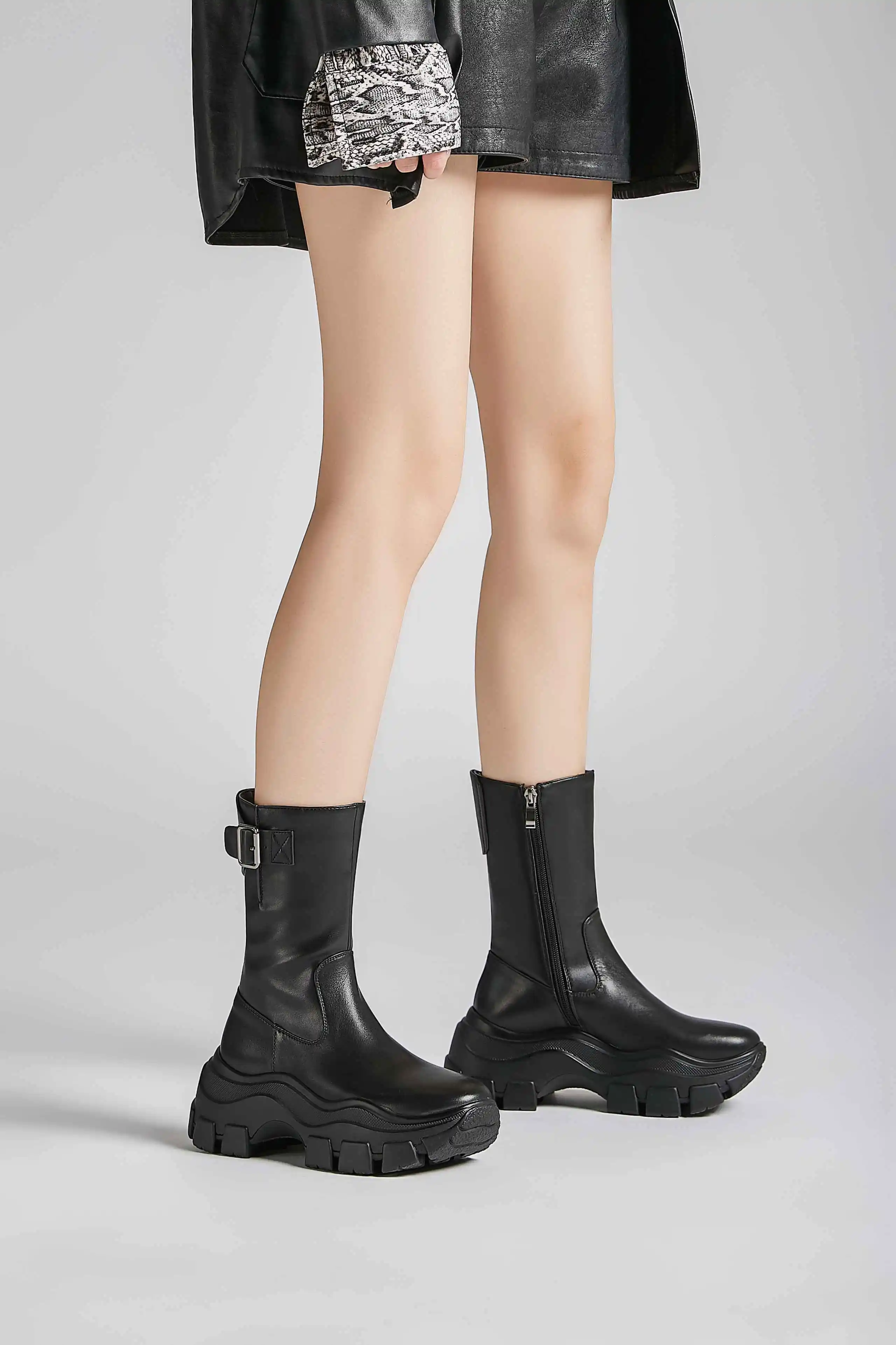 Botas mujer; обувь на высоком каблуке; женские мотоциклетные ботинки из коровьей кожи на толстой подошве; металлические застежки-пряжки сохраняющие тепло сапоги