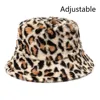 Beige-leopard