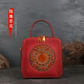 

Leather women's bag 2019 new first layer leather women's handbag embossed retro shoulder small square bag