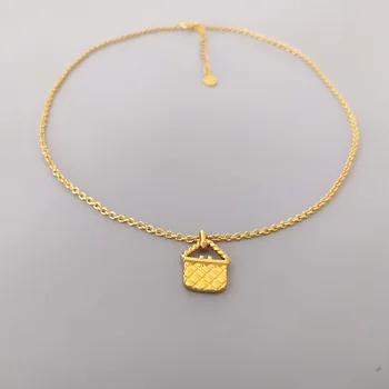 

European and American Jewelry simple relief three-dimensional creative Necklace